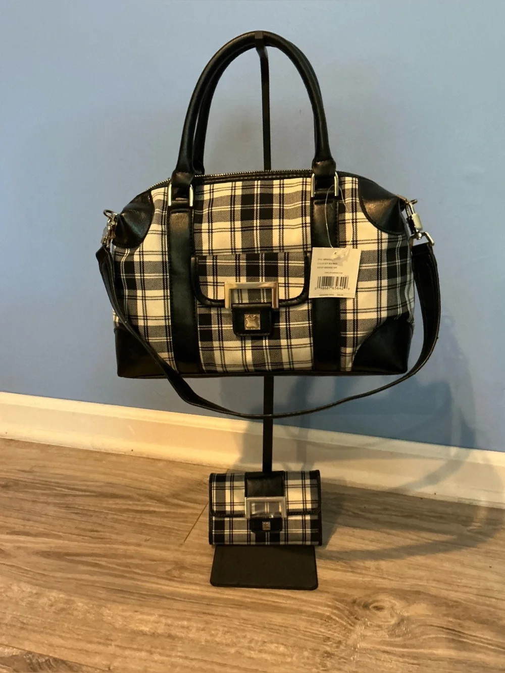 NWT Liz Clairborne Black & White Plaid Purse & Matching Wallet
